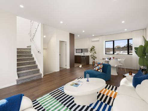 2/125 Universal Drive, Henderson