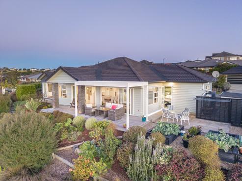 8 Discovery Drive, Gulf Harbour