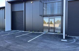 Near New Small Warehouse