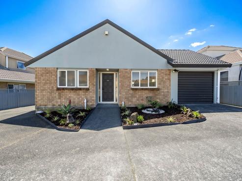 27B Central Park Drive, Te Atatu South