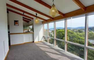 89 Black Rock Road, Newlands