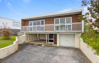 102 Knights Road, Rothesay Bay