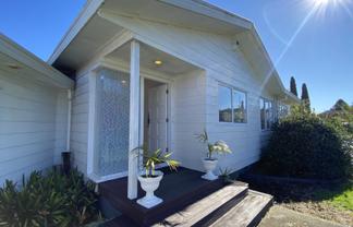60 De Quincey Terrace, Highland Park