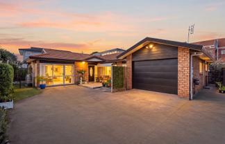 3B Pine Road, Orewa