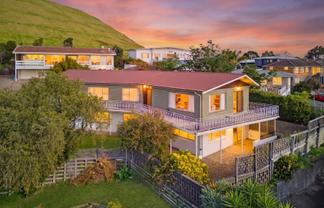 5 Conifer Lane, Mangere Bridge