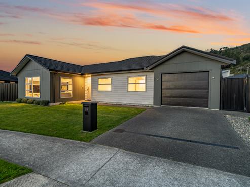 24 Fenwick Crescent, Trentham