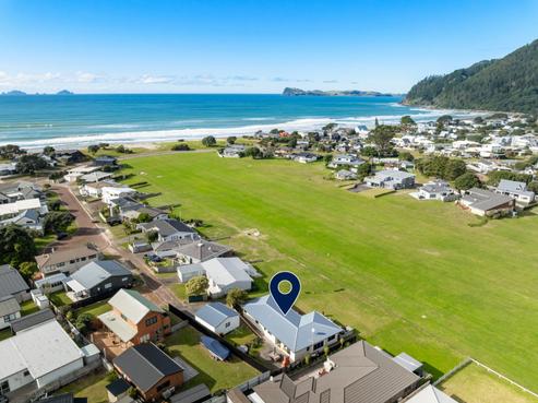 16 Braddock Grove, Pauanui