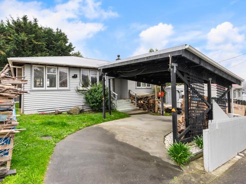 4 Amundsen Grove, Stokes Valley