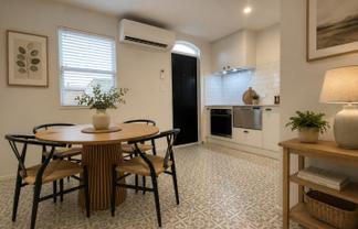 4/12 Burke Street, Addington