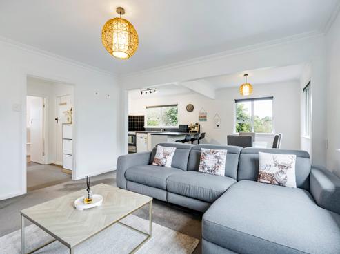 88 South Road, Blagdon