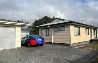 38A Strid Road, Te Atatu South