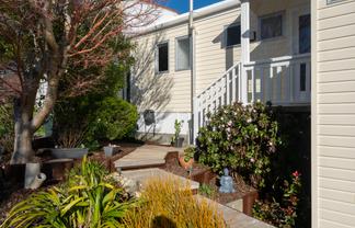 1/5 Kingsbridge Place, Newlands