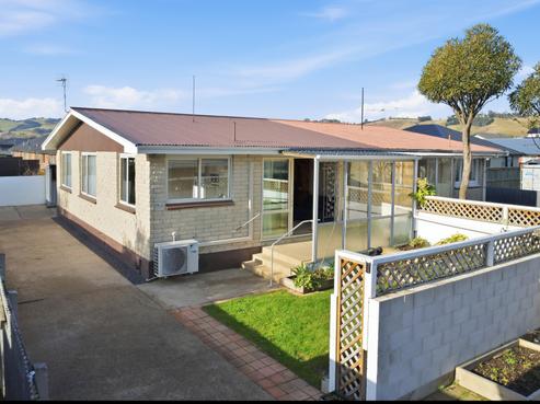 69D Gordon Road, Mosgiel