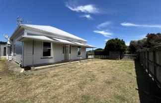 323 South Road, Hawera