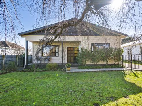 6 Grey Street, Feilding