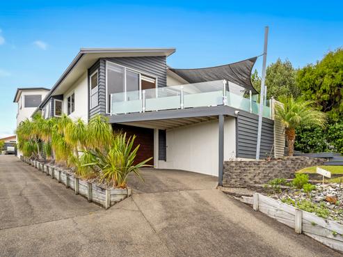 33 Totara Road, Stanmore Bay
