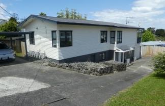 81 Hobsonville Road, Hobsonville