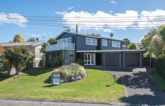 6 Liston Ave, Hilltop