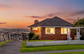 1/68 Bleakhouse Road, Bucklands Beach