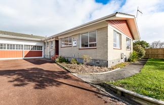 54 Wairau Road, Oakura