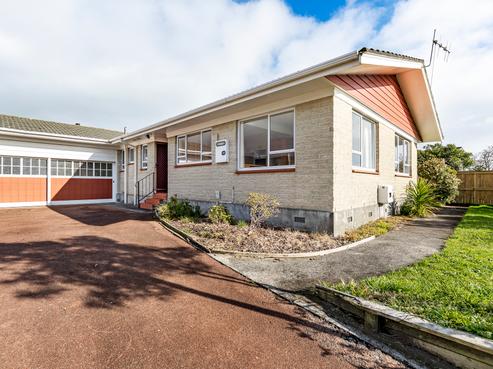 54 Wairau Road, Oakura