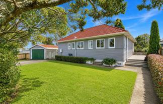 6 Clovelly Street, Brooklands