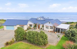 37 Longbeach Drive, Castlecliff