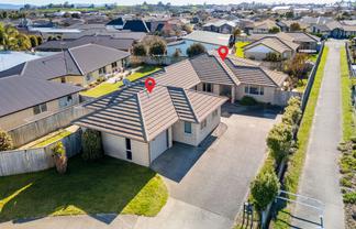 9A + 9B Foxbury Court, Rototuna North