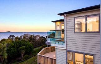 1053b Whangaparaoa Road, Tindalls Beach
