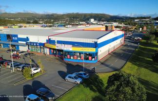 Big box in retail hot spot