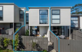 18 Dunkirk Terrace, Mount Albert