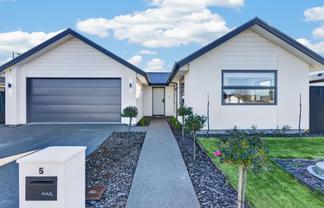 5 Kearns Drive, HALSWELL