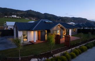 46 Hart Road, Richmond