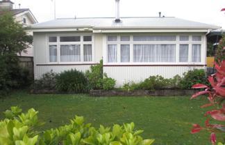43 Shamrock Street, Takaro