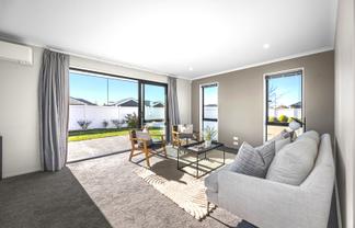 2 Letitia Street, Burwood