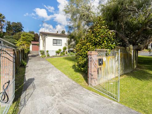 12 Kearney Place, Massey
