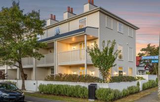 67 Hastings St W, Sydenham