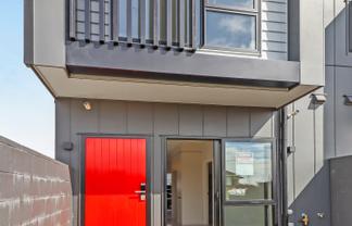 8/3 Capstick Road, Otara