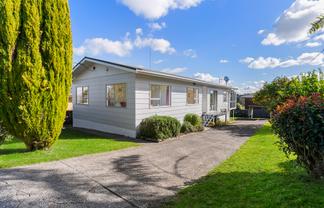 24 Sunnynook Road, Sunnynook