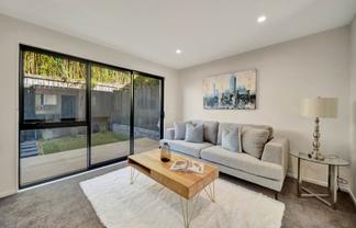 3/106 Triangle Road, Massey