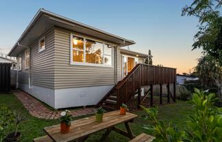 15C Aeroview Drive, Beach Haven