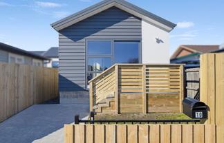 10 Randolph Street, Woolston