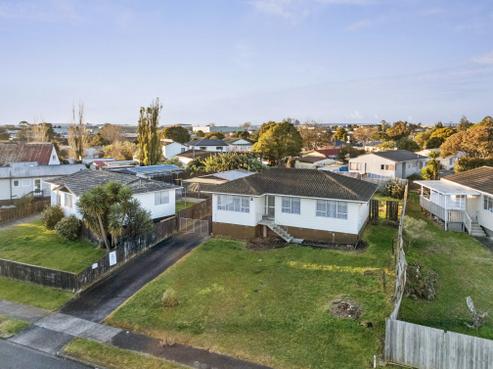 45 Moncrieff Avenue, Clendon Park