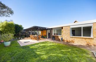 5 Shadon Place, Stanmore Bay