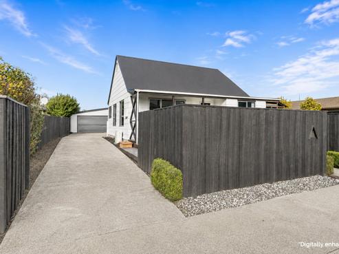 12 Resolution Place, Bryndwr