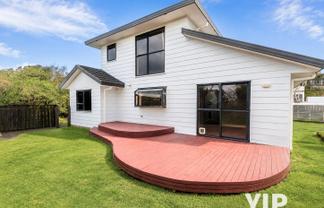 36B Kentwood Drive, Woodridge