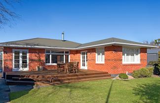 18 Miller Av, Allenton