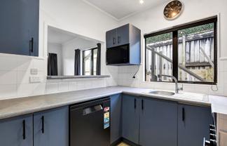 92 Heta Road, Highlands Park