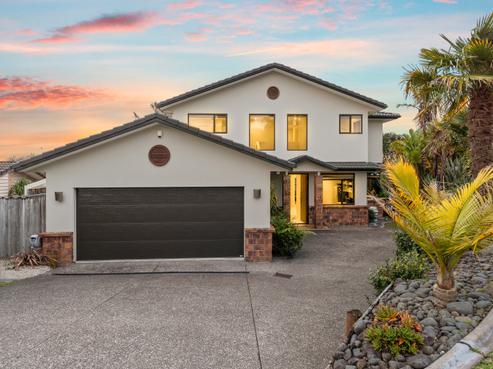 2 Driftwood Drive, Red Beach