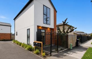 1/452 Gloucester Street, Linwood